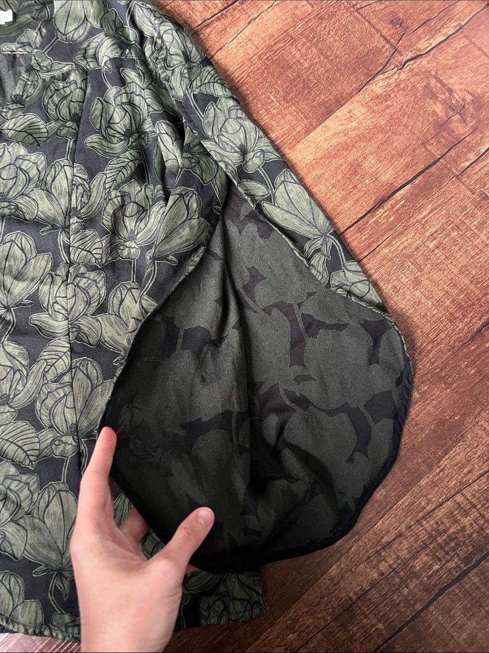 ANNE FONTAINE green and black floral leaf print 3/4 long sleeve top shirt blouse - Picture 4 of 11